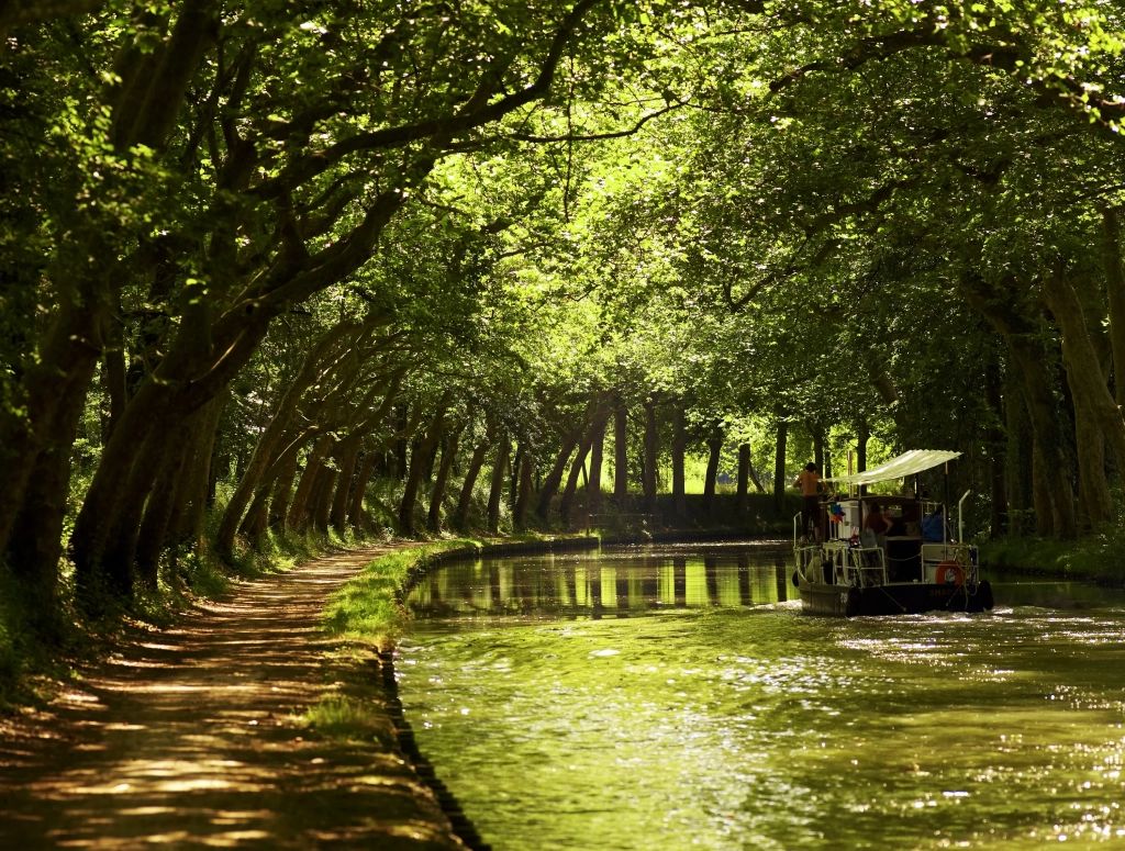 BEZIERS ET LE CANAL DU MIDI