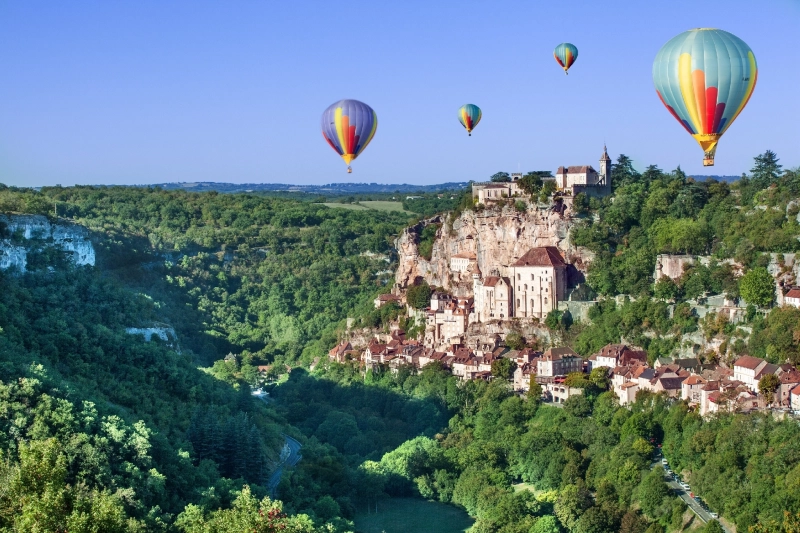 DE ROCAMADOUR A LA VALLEE DE LA DORDOGNE