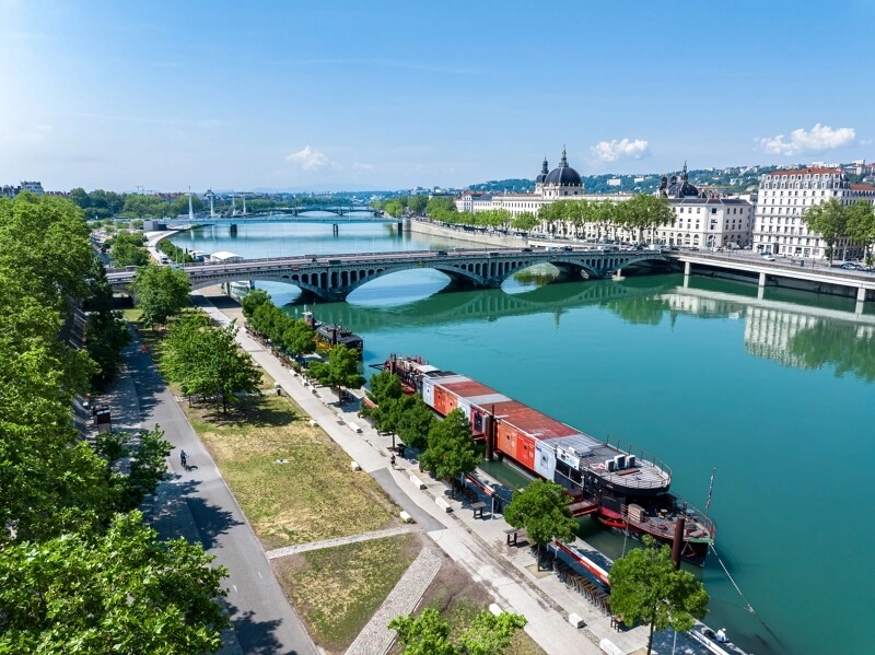 LYON ET LA REGION DU BEAUJOLAIS